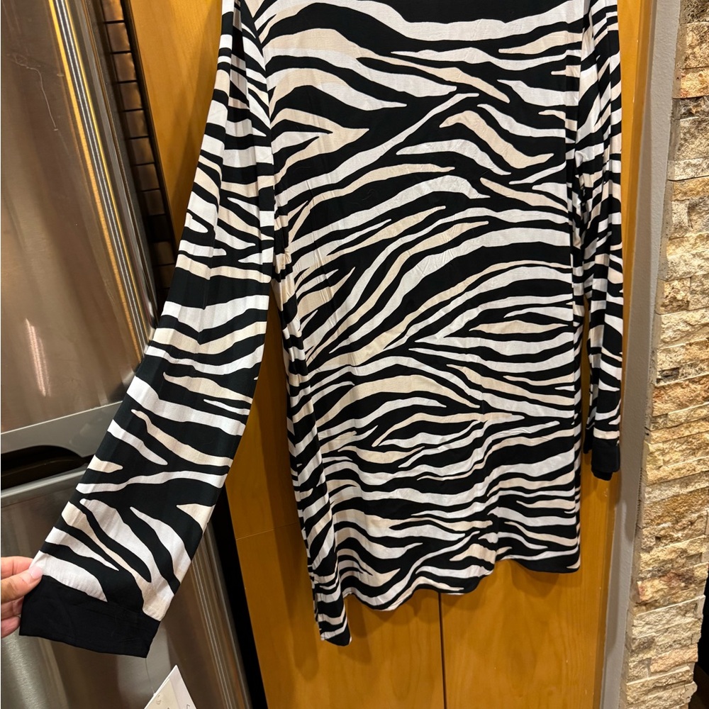 La Blanca Zebra Swim Cover Up - Picture 9 of 9